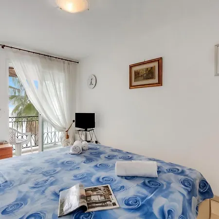 Admiral Plaza Sea View - Happy Apartmán